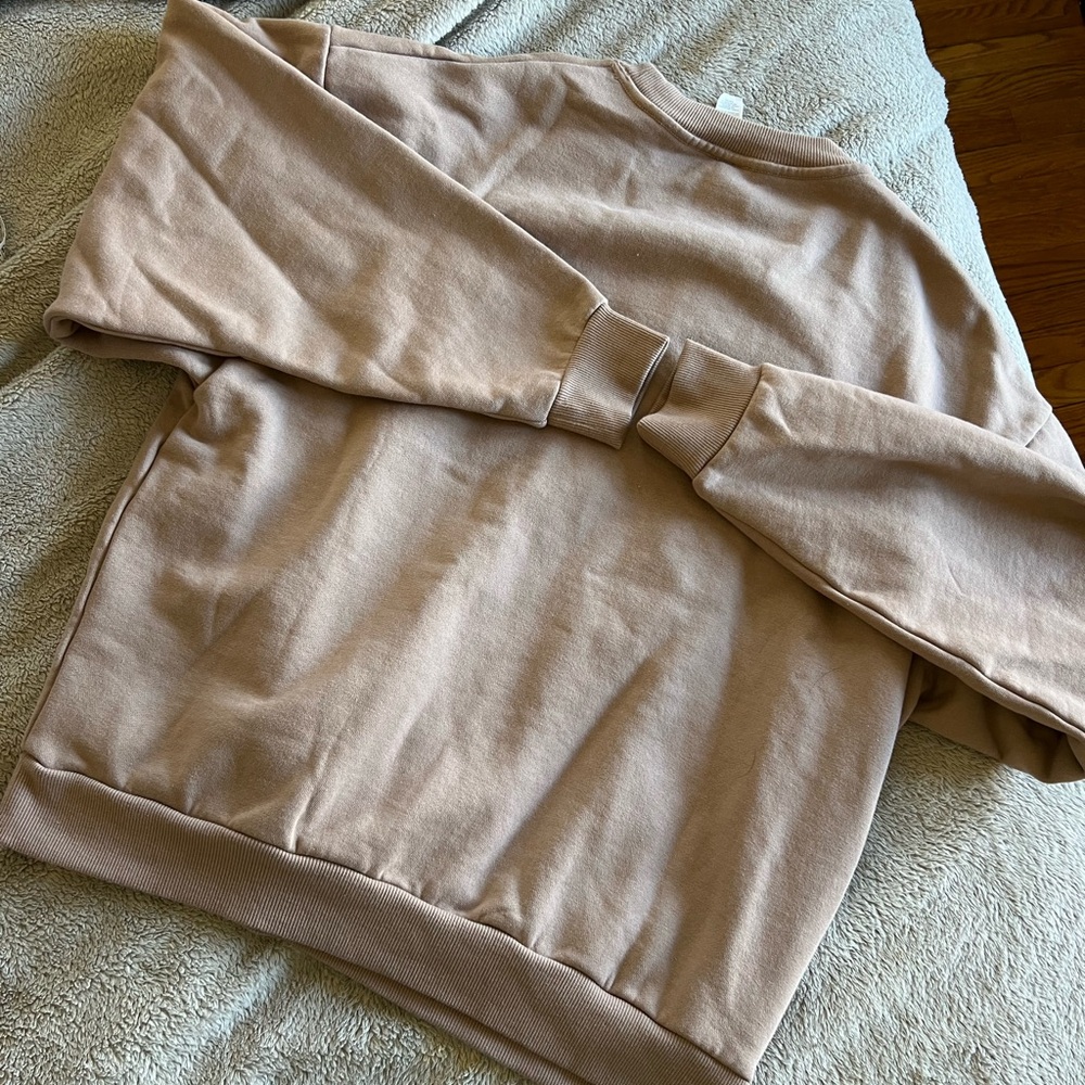 Alo Yoga Accolade Crew Neck Pullover Gravel Tan Medium - Picture 3 of 5
